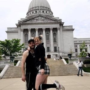 Meet your Posher, Eva